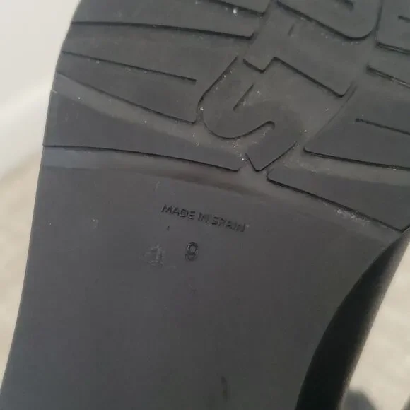 Stuart Weitzman Black Heeled Boots - Picture 7 of 9